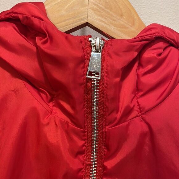 H and M Divided woman’s blue, white and red puffer jacket. - Picture 3 of 11